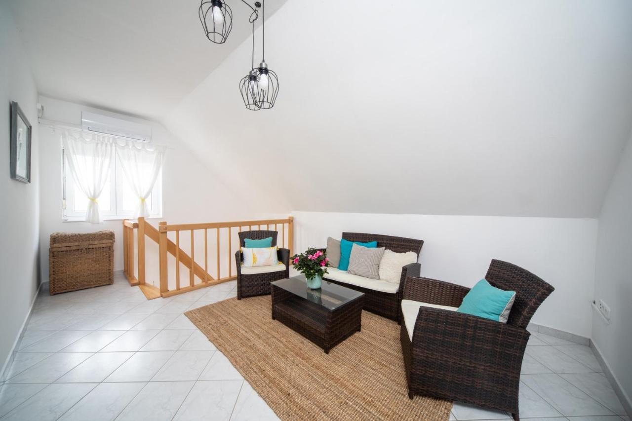 Oliva 8 Fos Balatoni Nyaralo Villa Balatonakarattya Luaran gambar
